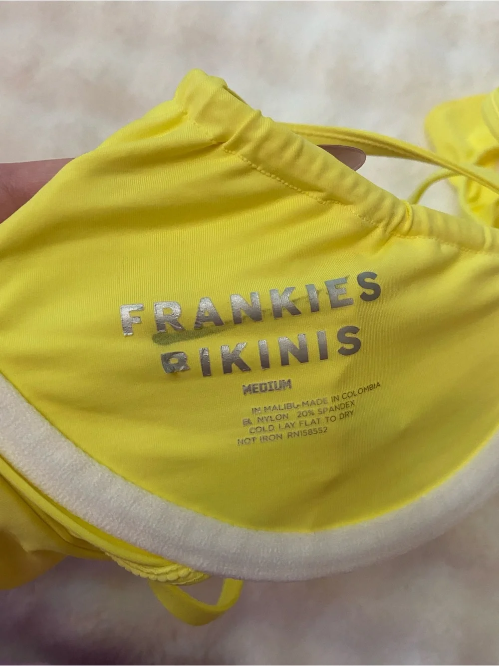New! Frankies Bikinis Birdie Yellow Ruffle Underwire Swim Top Medium 9360